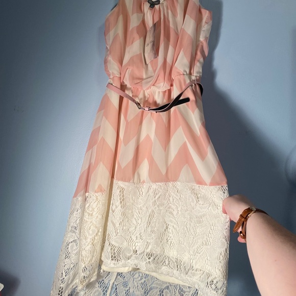 Pink and off white dress with belt size large - Picture 3 of 11